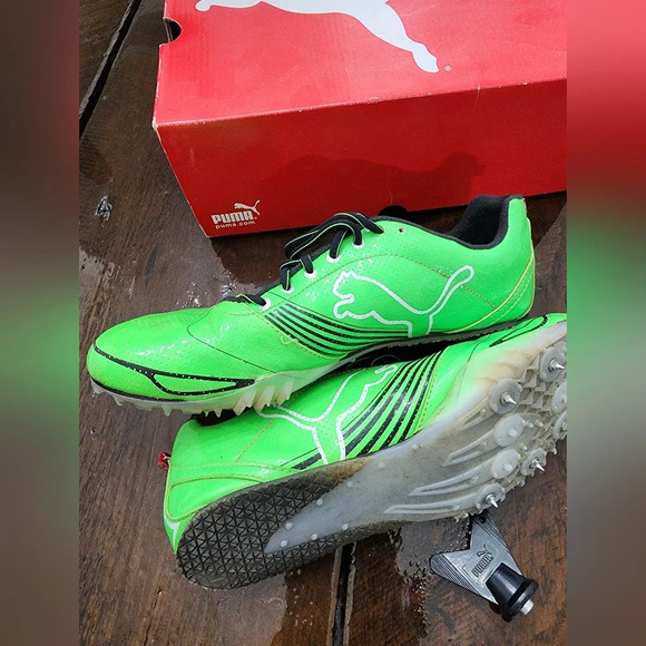 🎉HP🏃♂️ Puma Track Men's 8 1/2 shoes w/ spikes/spike tool/& box, bright green - Picture 4 of 9